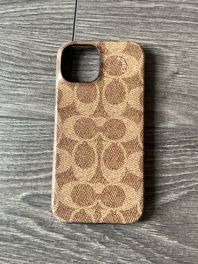 Coach iPHONE13 Signature Pattern Phone Case in Monogram Print